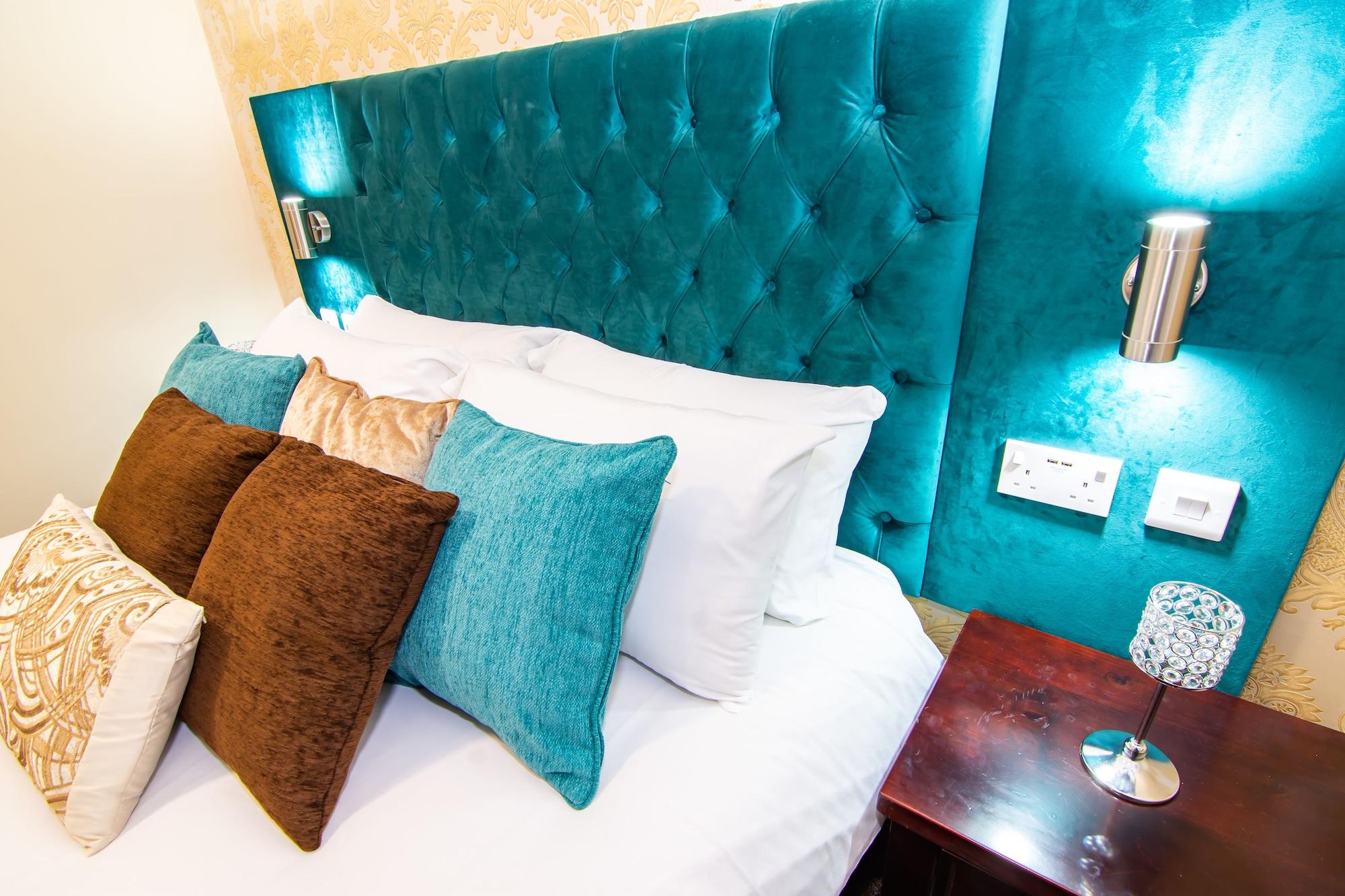 Trivelles Park 3*